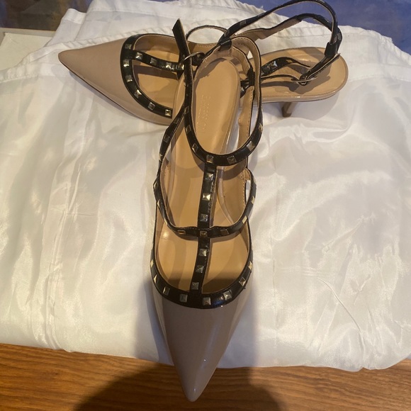 Shoes - Picture 2 of 2